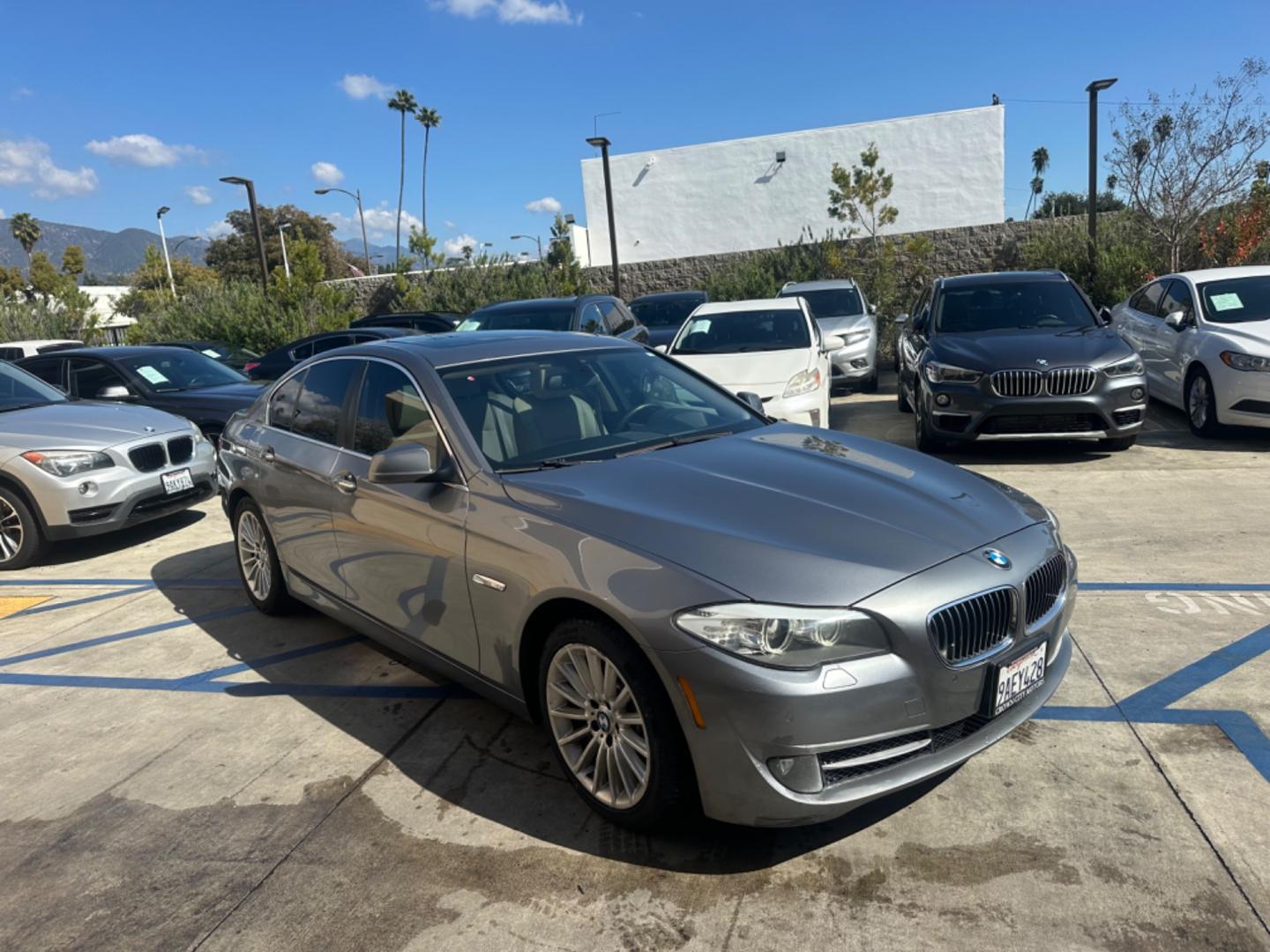 2013 Silver Metallic /Black BMW 5-Series 535i (WBAFR7C53DC) with an 3.0L L6 DOHC 24V engine, Automatic transmission, located at 30 S. Berkeley Avenue, Pasadena, CA, 91107, (626) 248-7567, 34.145447, -118.109398 - Navigation! Back-up Camera! Leather Seats! Moon roof! This 2013 BMW 5-Series 535i looks and drives well! Bad Credit? We can help! We are the bank. All our cars are thoroughly inspected and reconditioned by our technicians. FREE CARFAX report. Stop by or call to speak with our friendly staff. Whether - Photo#6